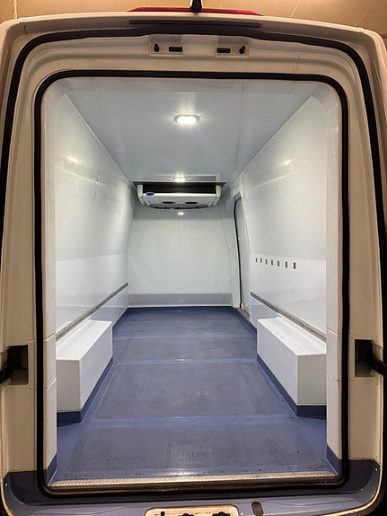 Volkswagen Crafter 3 of 5