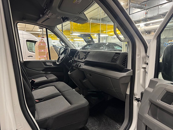 Volkswagen Crafter 5 of 5