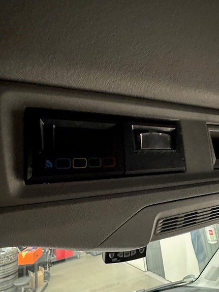Volkswagen Crafter 8 of 8