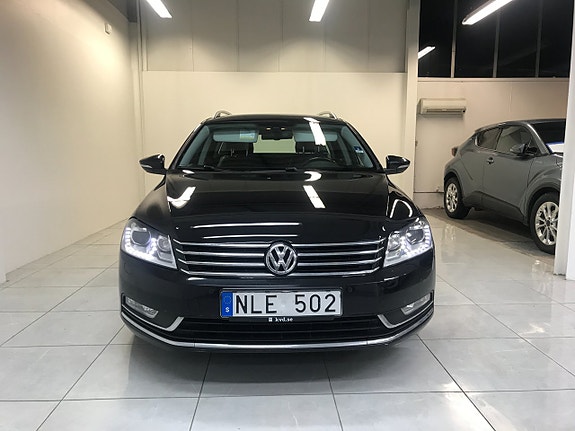 Volkswagen Passat 3 of 5