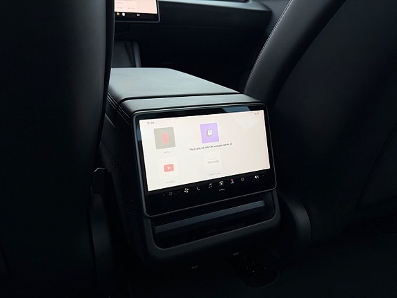 Tesla Model 3 22 of 30