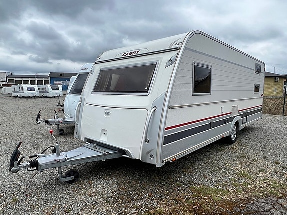 Cabby 650 F2C Family ALDE * Barnkammare