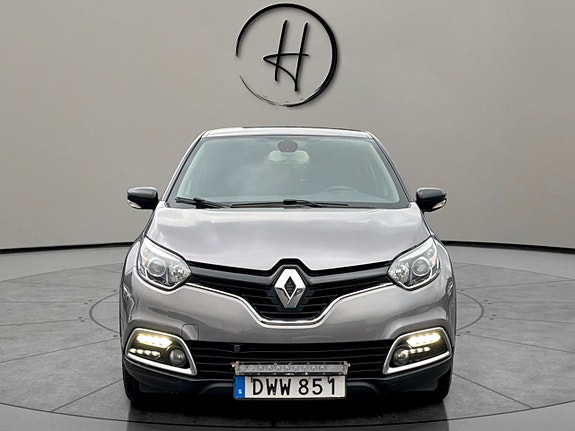Renault Captur 3 of 25