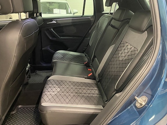 Volkswagen Tiguan 8 of 21