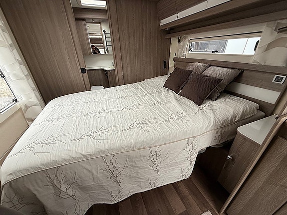 Kabe Imperial 740 TDL KS E8 Queenbed * Mover * Markis 6 of 10