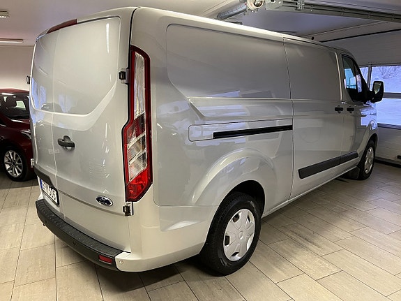 Ford Transit Custom 4 of 5