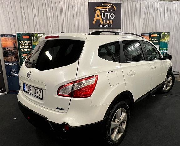 Nissan Qashqai+2 2 of 5