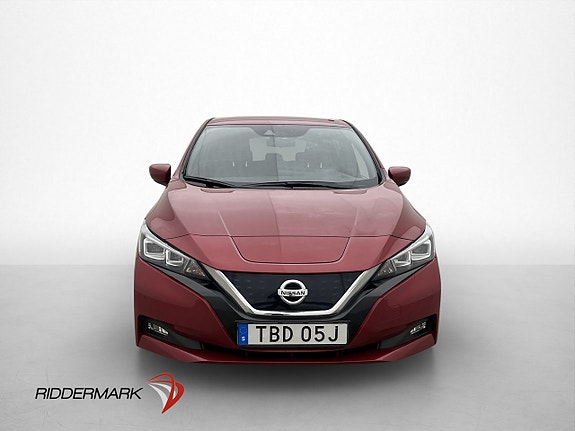 Nissan Leaf 3 of 5