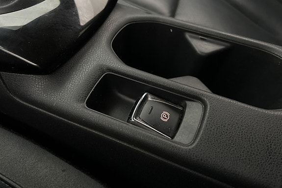 Nissan Leaf 28 of 30