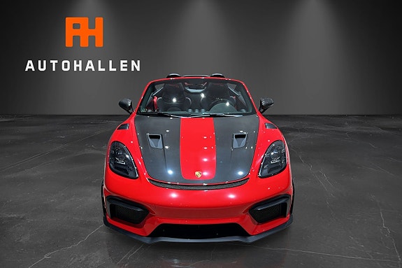 Porsche 718 Spyder RS 2 of 18