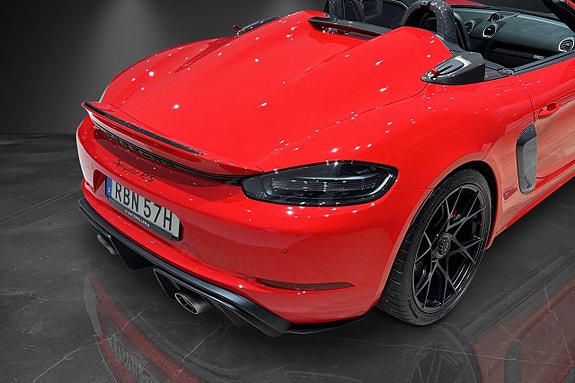Porsche 718 Spyder RS 9 of 18