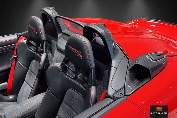 Porsche 718 Spyder RS 11 of 18