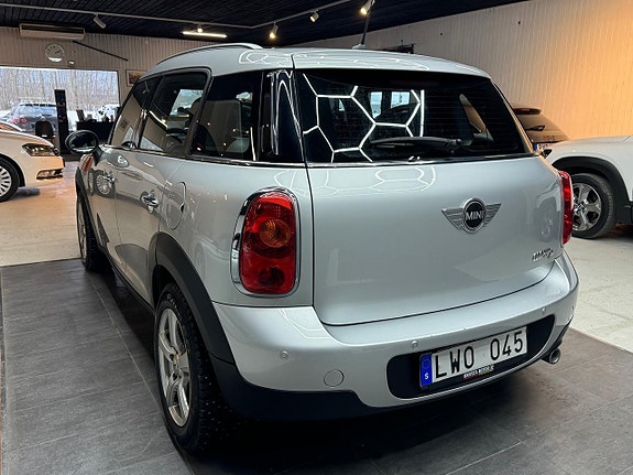 MINI Countryman Cooper 4 of 5