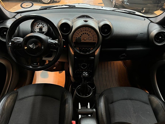 MINI Countryman Cooper 6 of 14