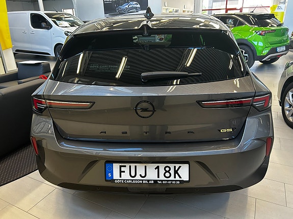 Opel Astra 3 of 5
