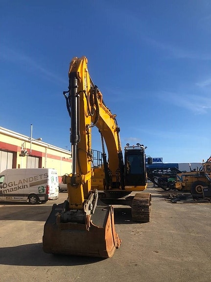 JCB JS 330 LC 15 of 24