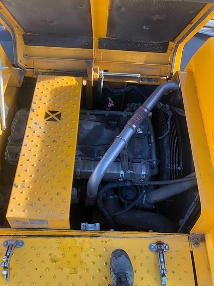 JCB JS 330 LC 23 of 24