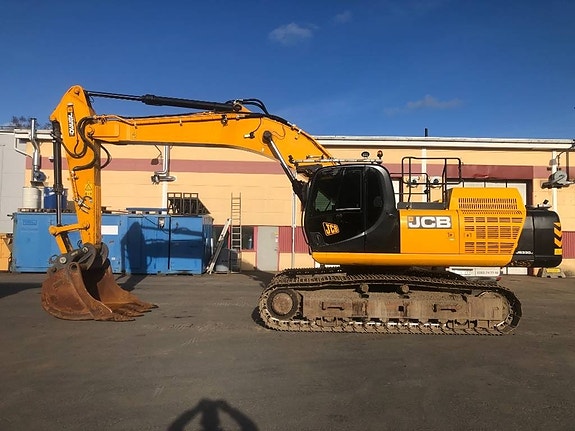 JCB JS 330 LC