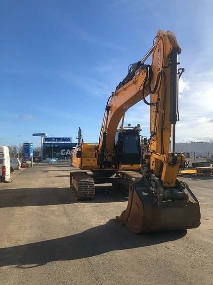 JCB JS 330 LC 16 of 24