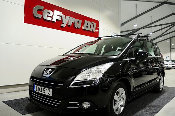 Peugeot 5008 2 of 5