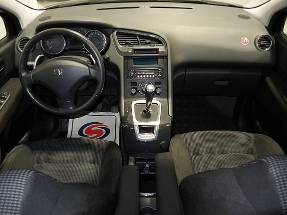 Peugeot 5008 9 of 19