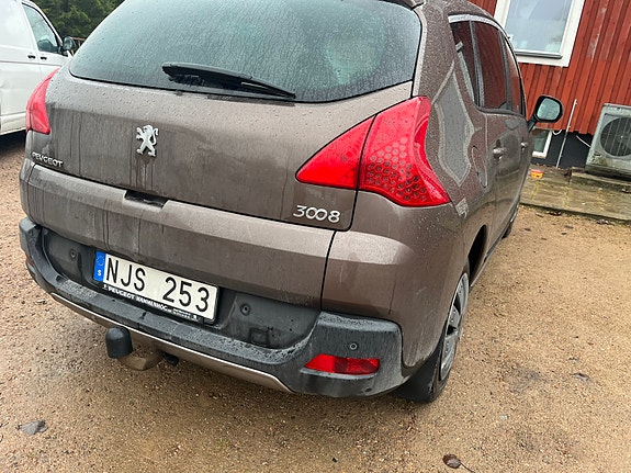 Peugeot 3008 4 of 5