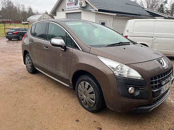 Peugeot 3008 3 of 5