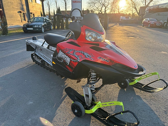 Polaris  700 RMK 155 2 of 8