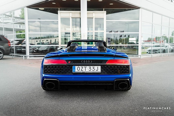 Audi R8 4 of 5