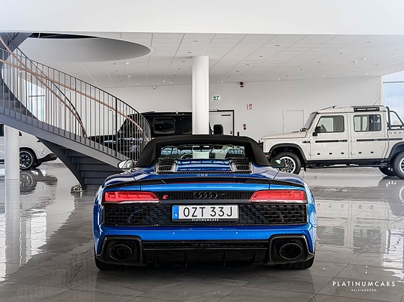Audi R8 5 of 13