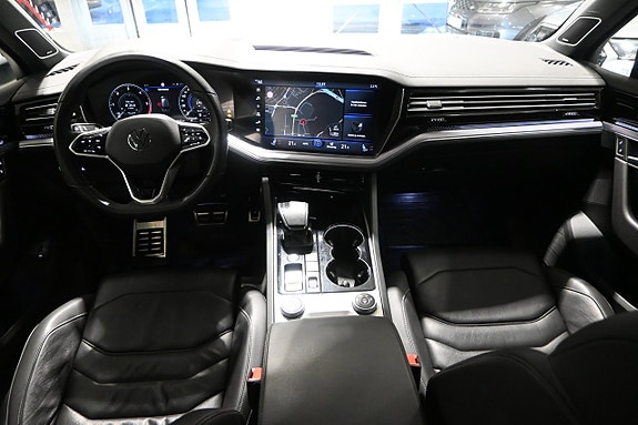Volkswagen Touareg 9 of 30