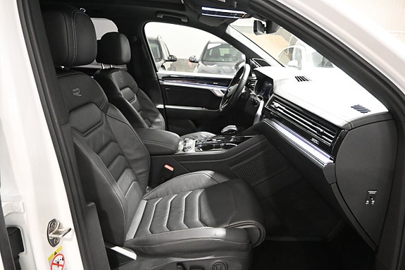 Volkswagen Touareg 11 of 30