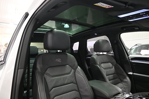 Volkswagen Touareg 12 of 30