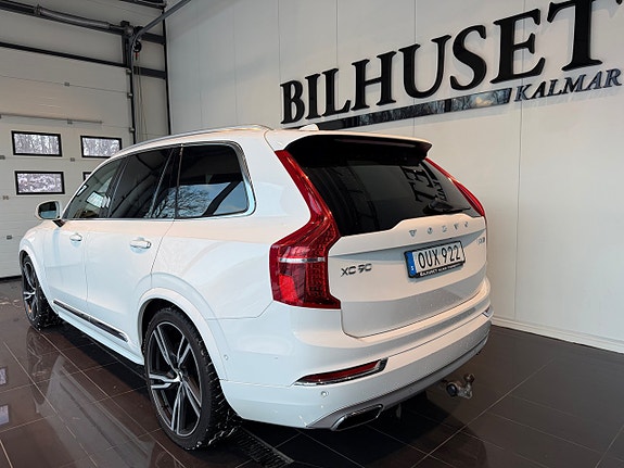 Volvo XC90 3 of 5
