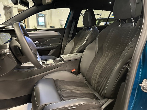 Peugeot 408 13 of 23