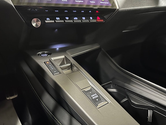 Peugeot 408 16 of 23