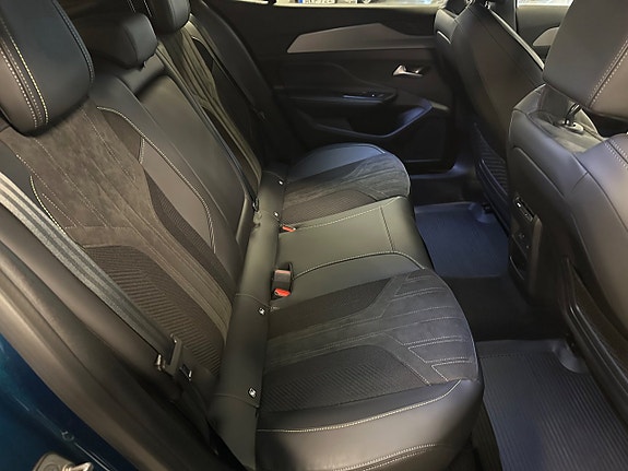 Peugeot 408 8 of 23