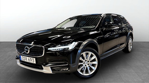 Volvo V90 Cross Country