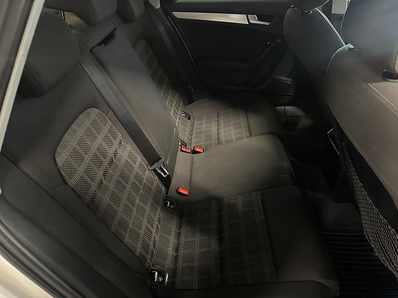 Audi A4 7 of 17
