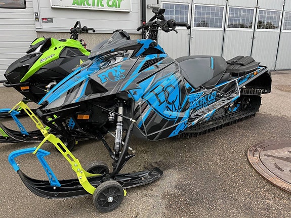 Arctic Cat M8000 Alpha Mountain Cat 154” ATAC 2022