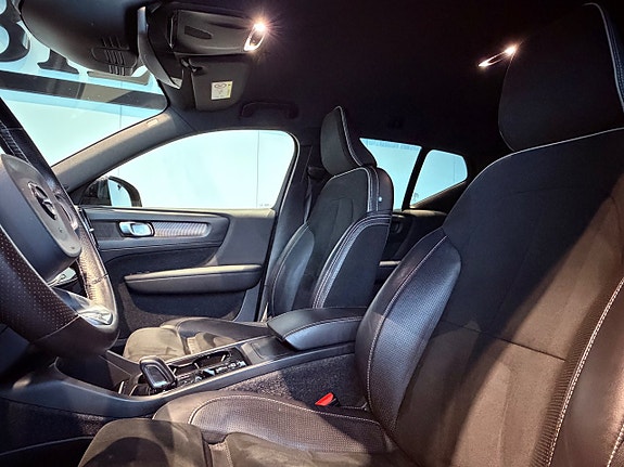 Volvo XC40 5 of 5