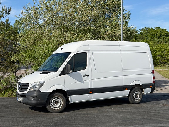 Mercedes-Benz Sprinter 216