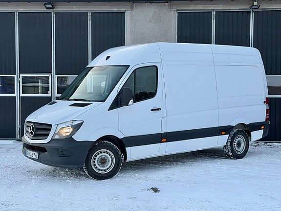 Mercedes-Benz Sprinter 216