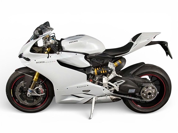 Ducati Panigale 1199 S 4 of 5