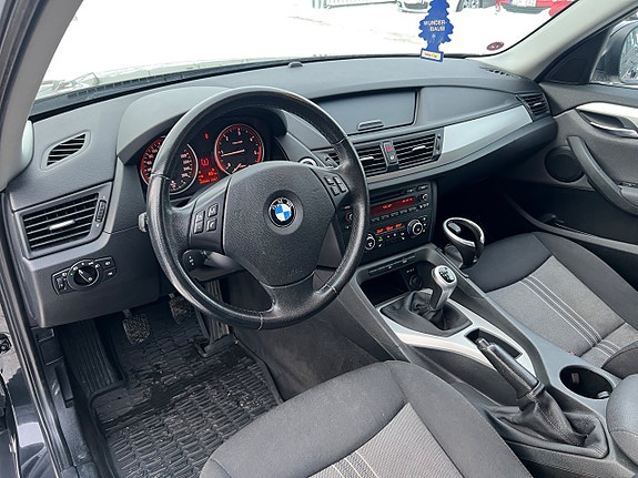 BMW X1 4 of 5