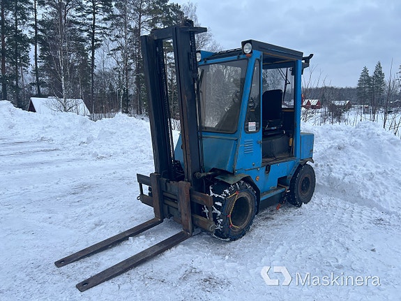 Truck Stocka 3060 BY-2