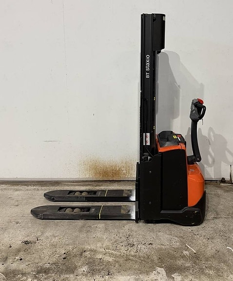 BT Toyota truck SWE 120L