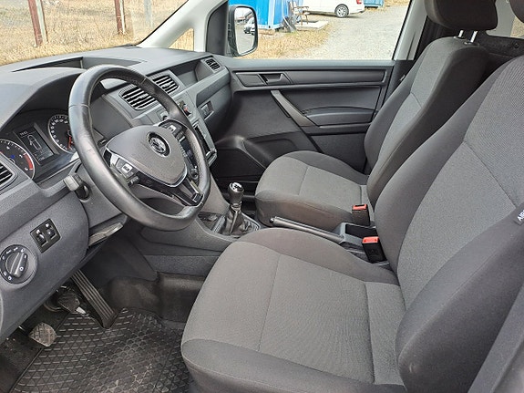Volkswagen Caddy 18 of 22