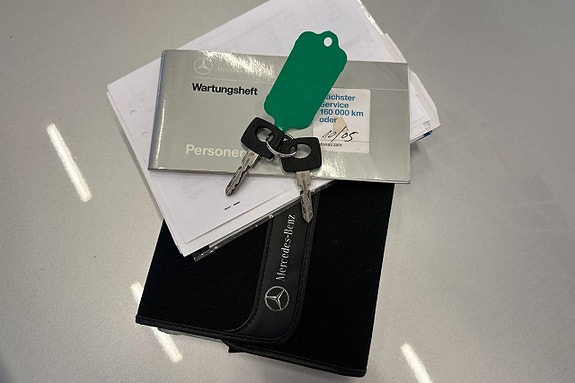 Mercedes-Benz SL320 19 of 20