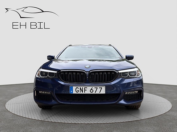 BMW 520d 2 of 5